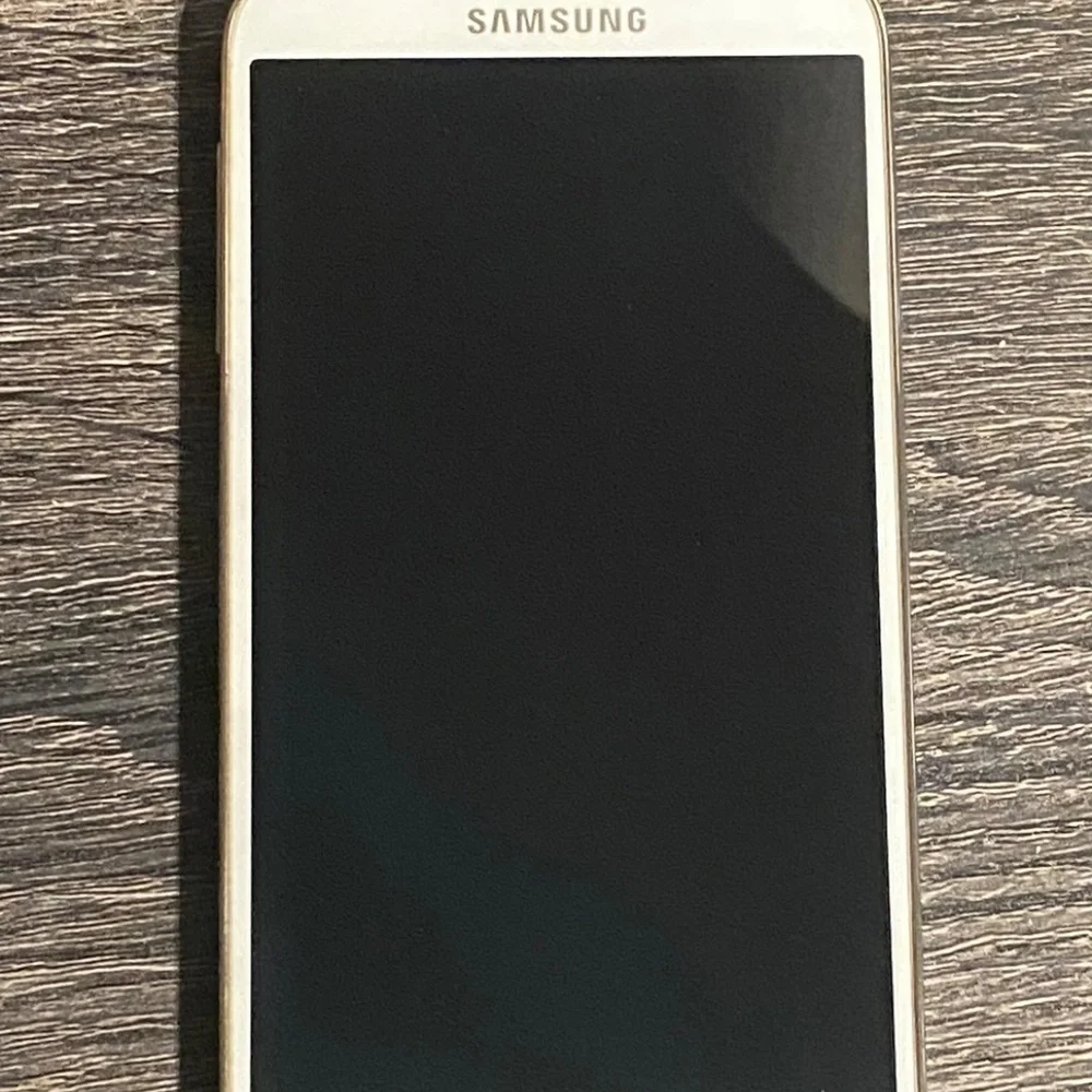 Samsung Galaxy S4 SPH-720 Sprint 4G 16 GB White Frost Android Cell Phone